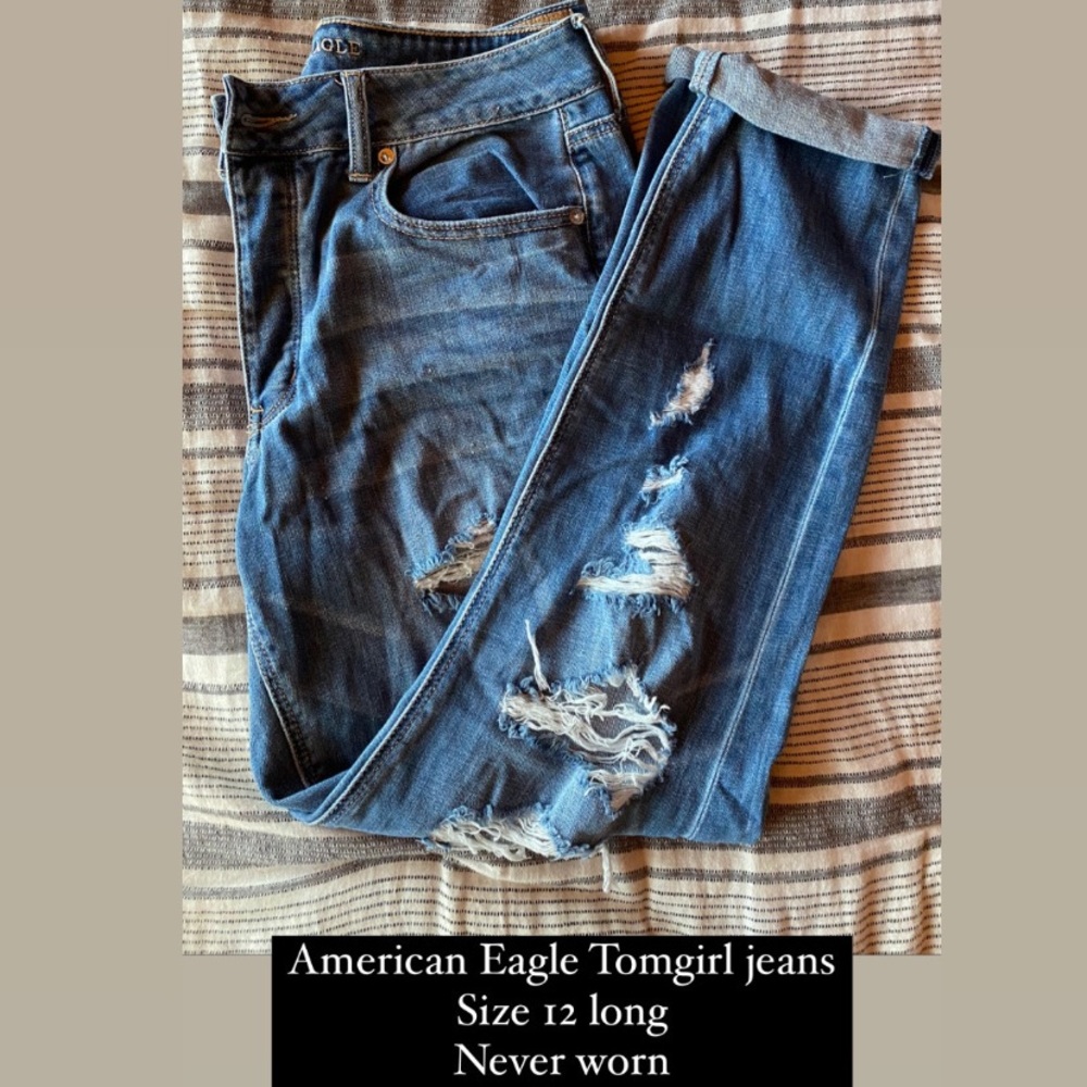 American Eagle Tomgirl jeans
